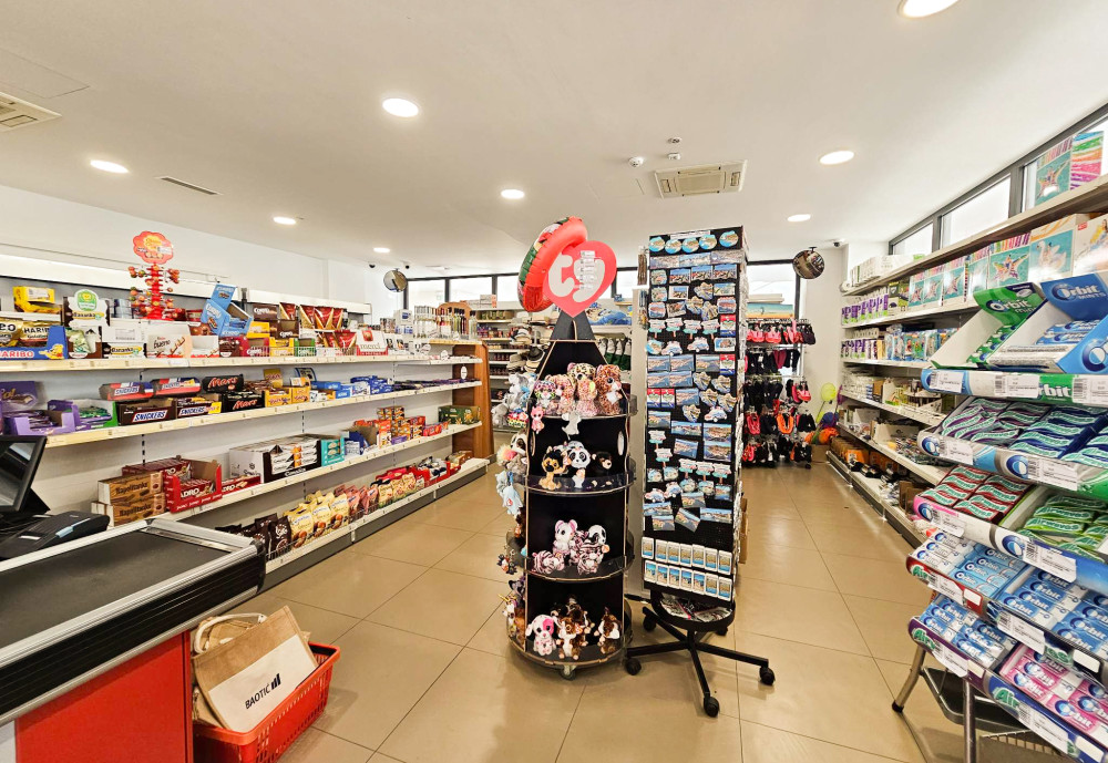 Supermarket