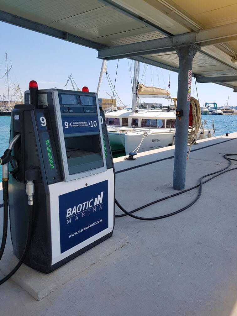 Refuel your boat at Marina Baotić